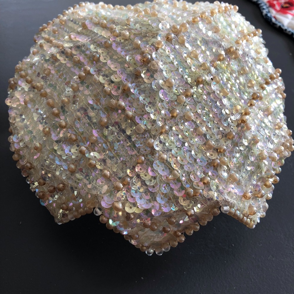 Vintage beaded capsules